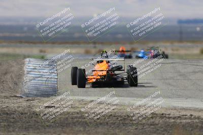 media/Oct-26-2025-CalClub SCCA (Sun) [[8ce1e69566]]/Group 3/Grapevine/